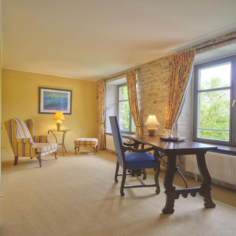 Hotel Burg Wanzleben Habitación foto